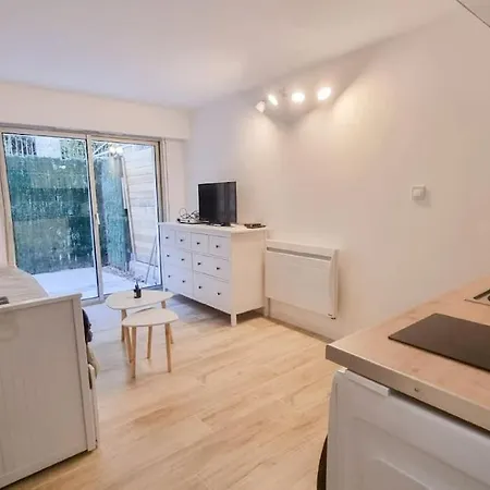 Studio Avec Garage 5min Centre Apartment Cannes